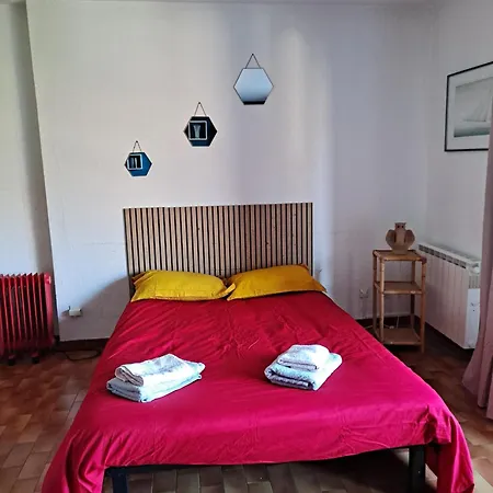 Le 17 Emeurode Apartment *
